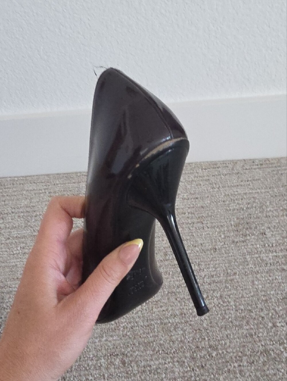 Gucci Patent Leather Peep-Toe Pumps with Gold Horsebit - Deep Purple - Picture 5 of 10